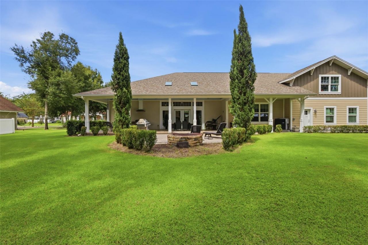 251 W Delaware Avenue, Lake Helen, FL 32744 Photo