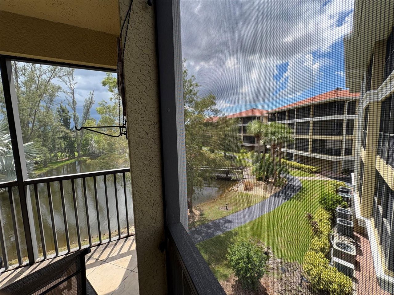 10031 Lake Cove Drive, Unit 201, Fort Myers, FL 33908 Photo