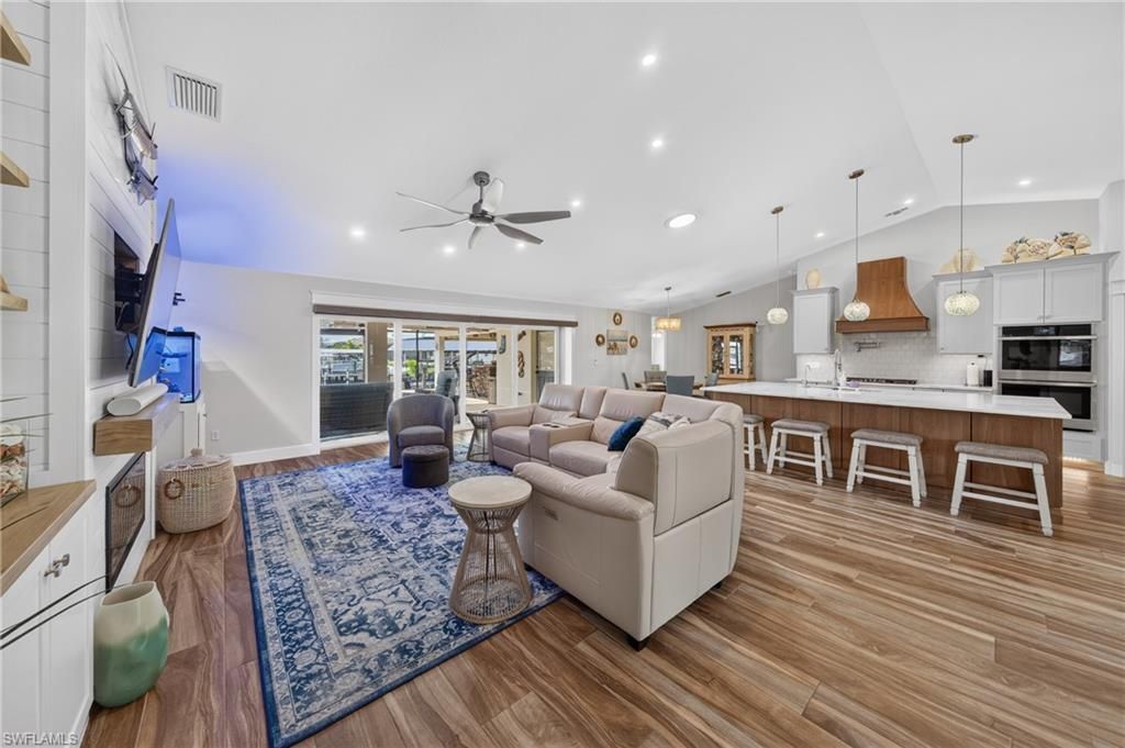 8 NW 36th Ave, Cape Coral, FL 33993 Photo