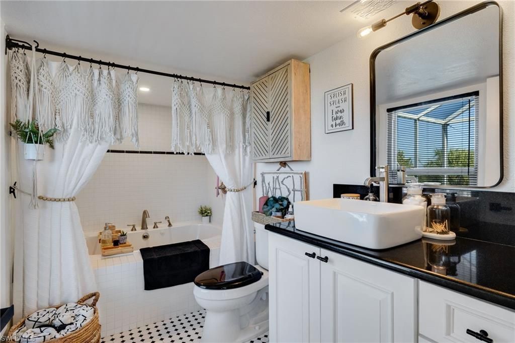 9247 Dimmick Dr, Sanibel, FL 33957 Photo