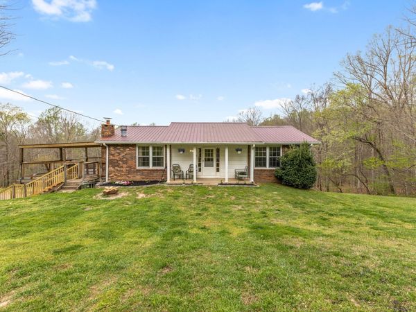 180 Hill Rd , Vanleer, TN 37181