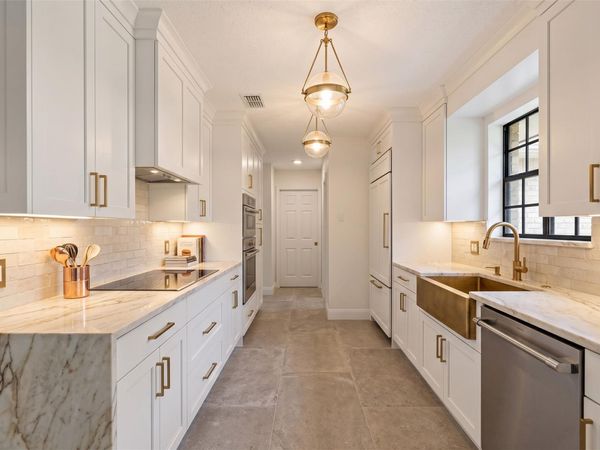 1813 Cedar Ridge DR, Austin, TX 78741