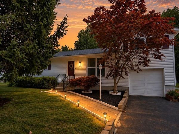 261 Vly Road, Schenectady, NY 12309