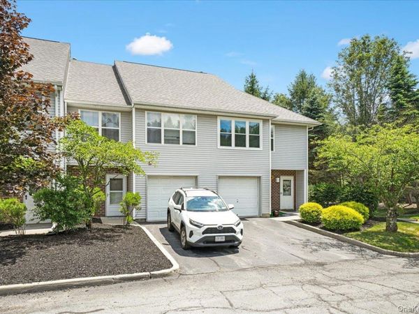 45 Deer Ct Drive, Middletown, NY 10940