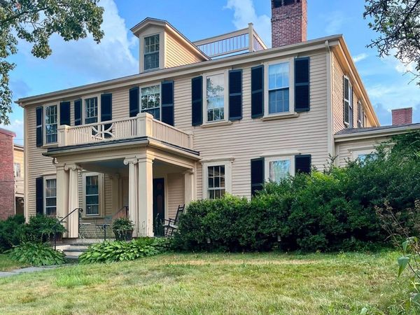 64 Bartlett St, Unit 4, Boston, MA 02119