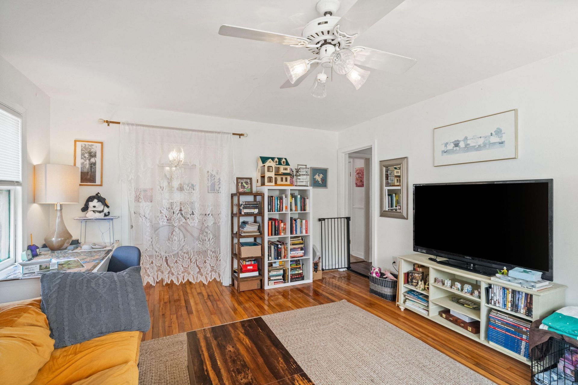 3860 Chestnut Street Photo 8