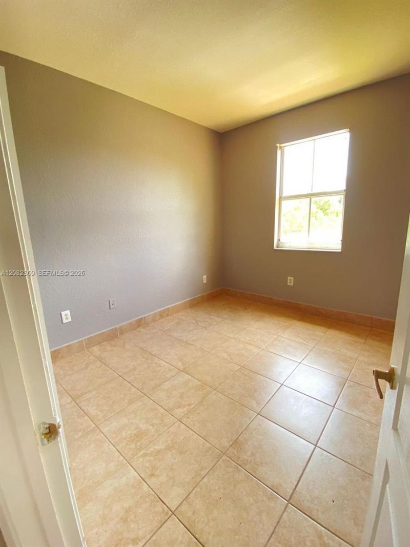 2302 NE 37th Ter, Unit 2302, Homestead, FL 33033 Photo