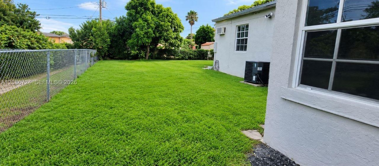 1618 NW 14th Ct, Fort Lauderdale, FL 33311 Photo
