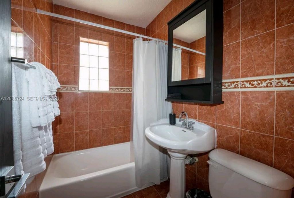 1618 NW 14th Ct, Fort Lauderdale, FL 33311 Photo
