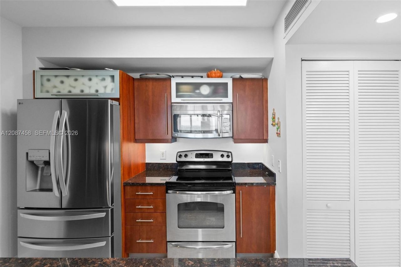 7350 SW 89th St, Unit 1411S, Miami, FL 33156 Photo