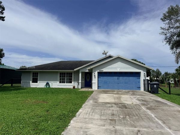 18887 N 42nd Rd N , Loxahatchee, FL 33470