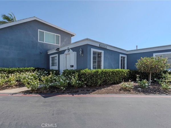 160 Yorktown, Costa Mesa, CA 92626