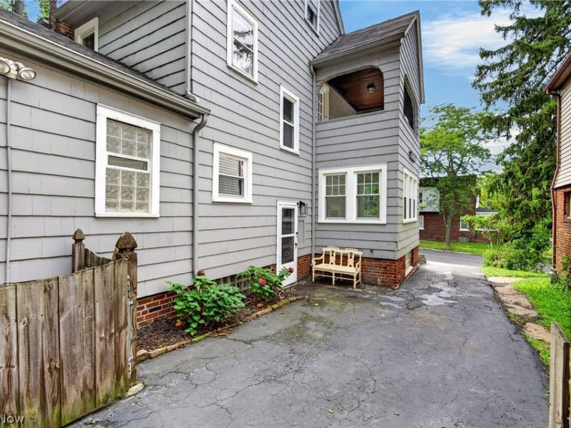 1629 Ivydale Road, Cleveland Heights, OH 44118 Photo 5