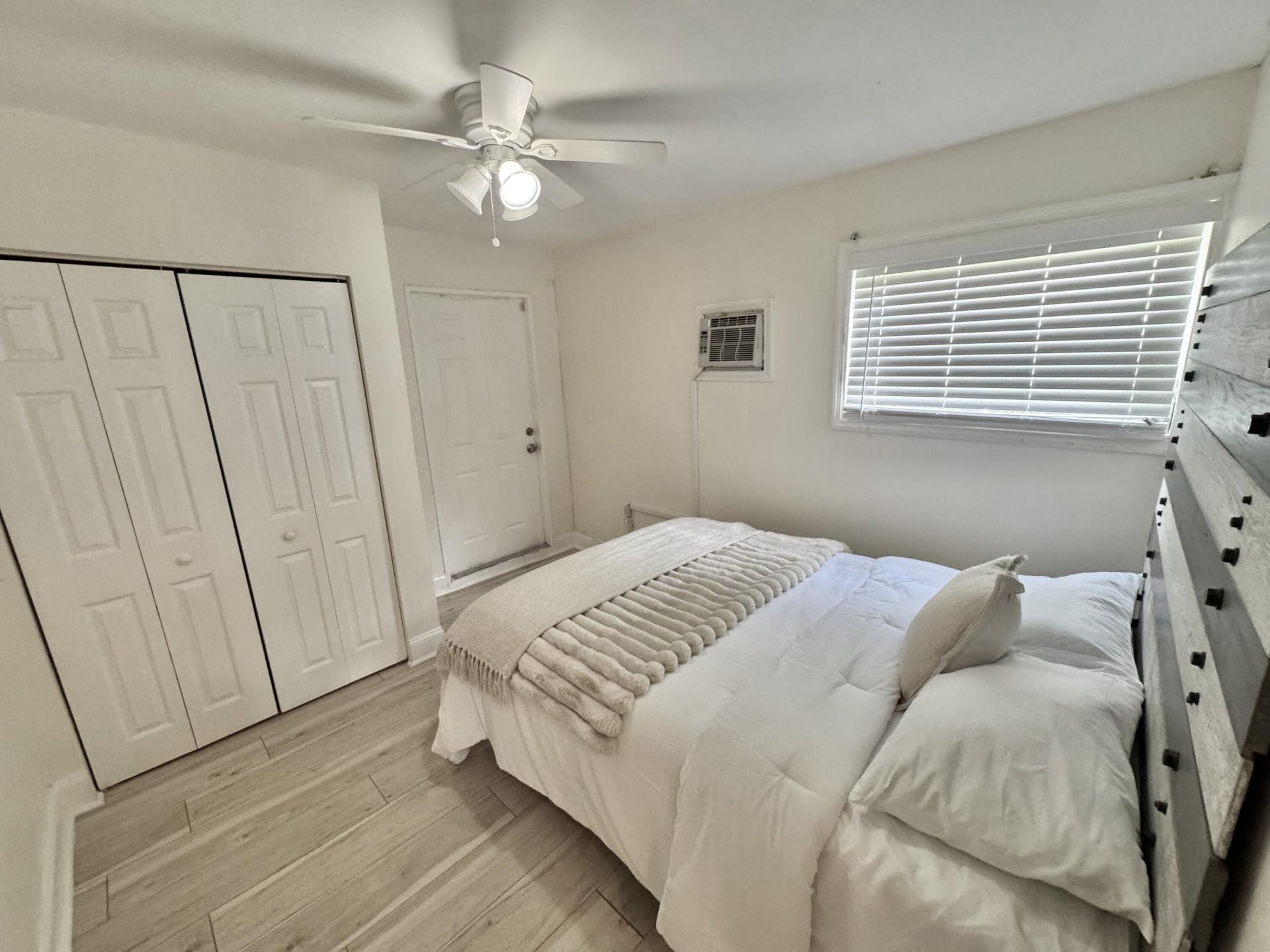17 S D Street, Lake Worth Beach, FL 33460 Photo