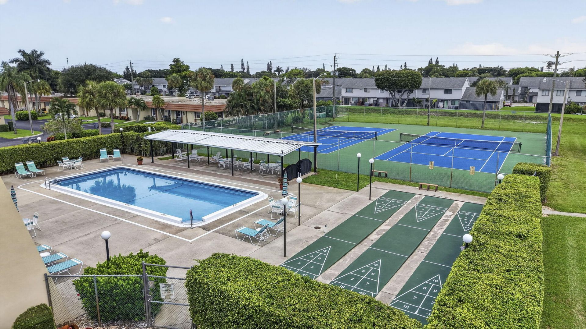 5730 Fernley Drive E, Unit 43, West Palm Beach, FL 33415 Photo