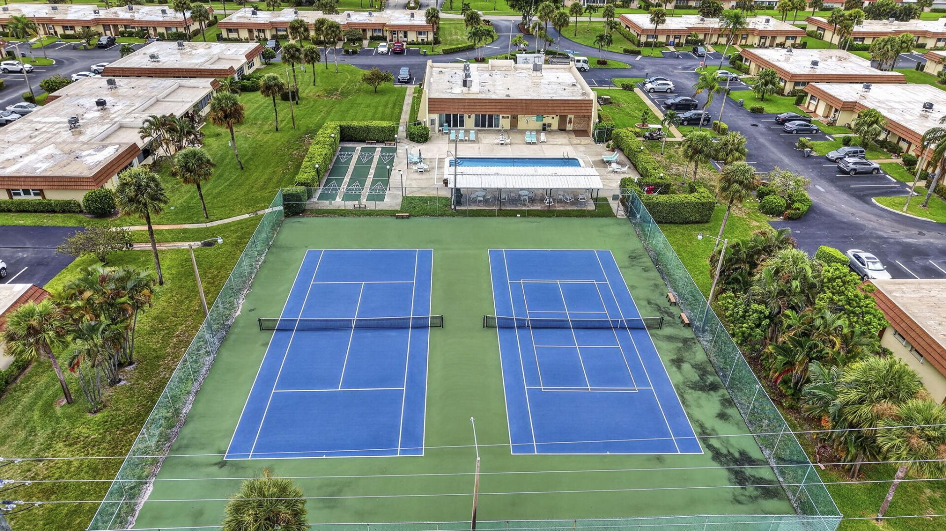 5730 Fernley Drive E, Unit 43, West Palm Beach, FL 33415 Photo