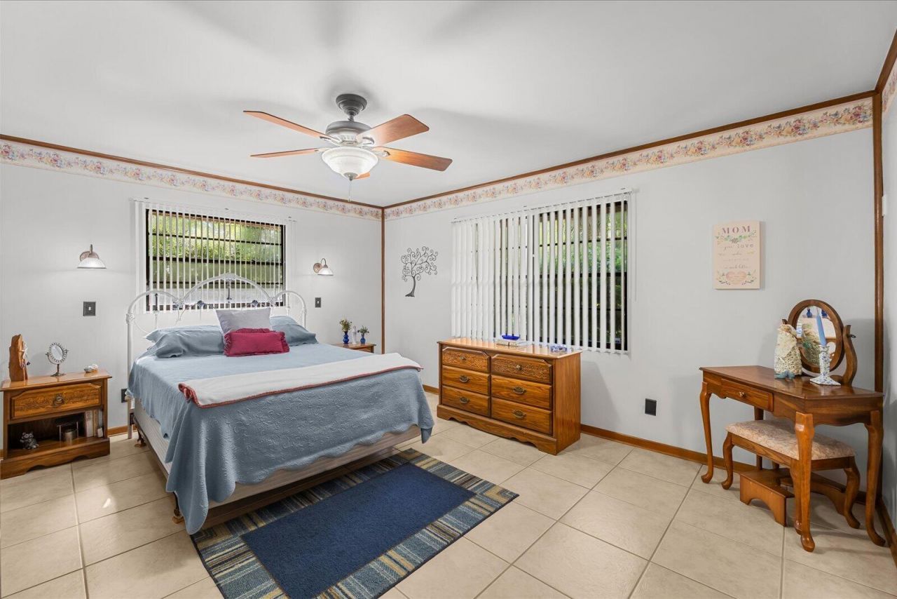 351 Baysinger Avenue, Fort Pierce, FL 34982 Photo