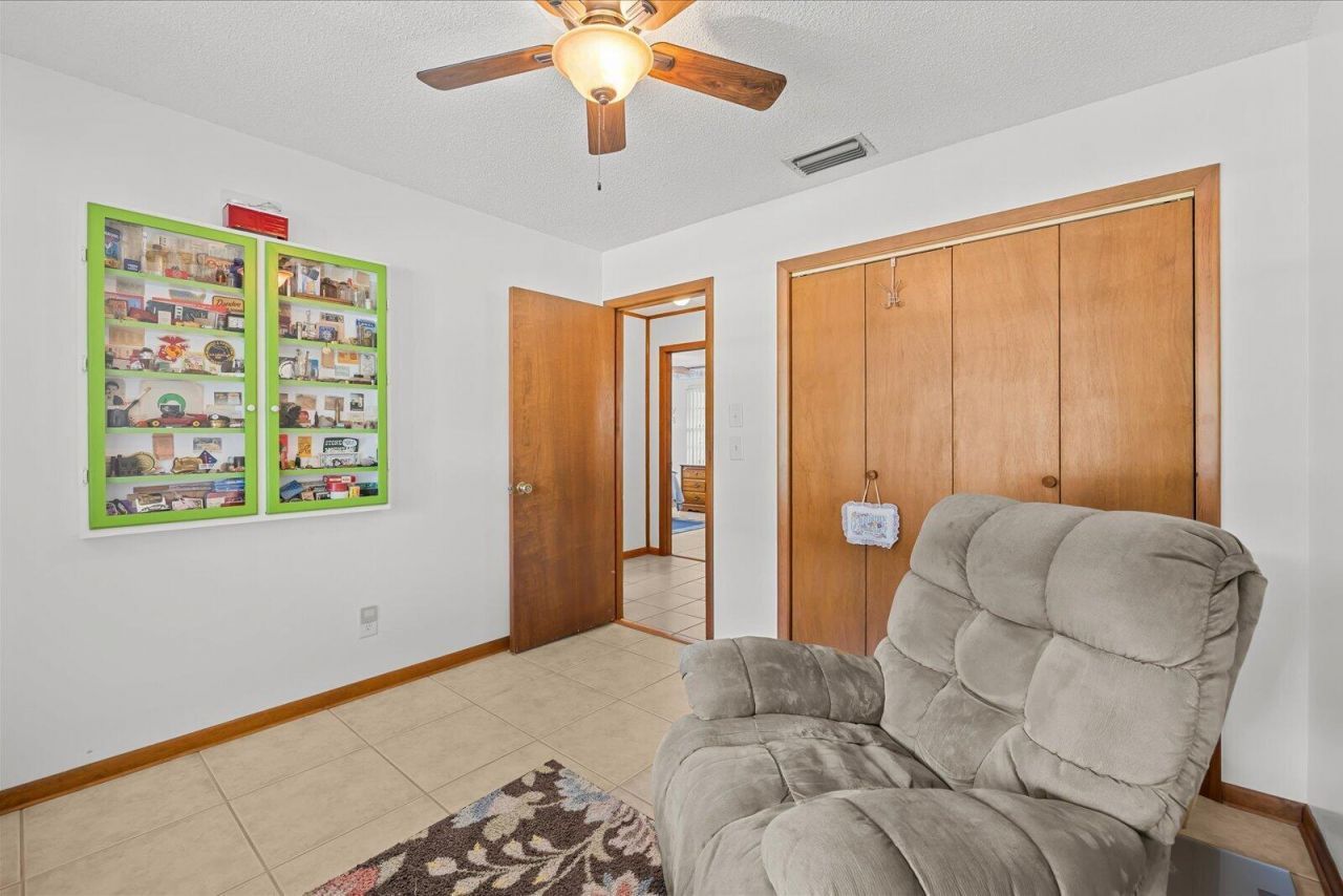 351 Baysinger Avenue, Fort Pierce, FL 34982 Photo