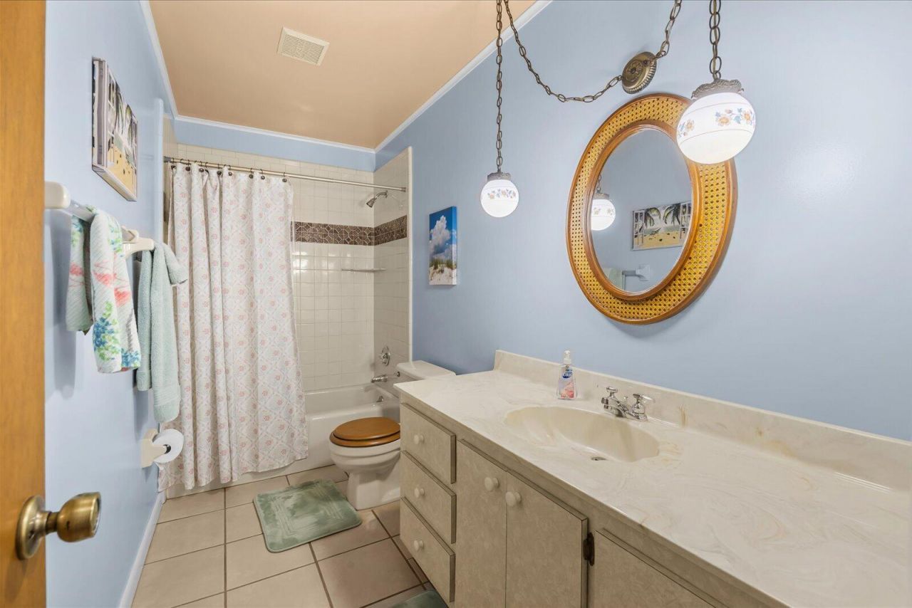 351 Baysinger Avenue, Fort Pierce, FL 34982 Photo