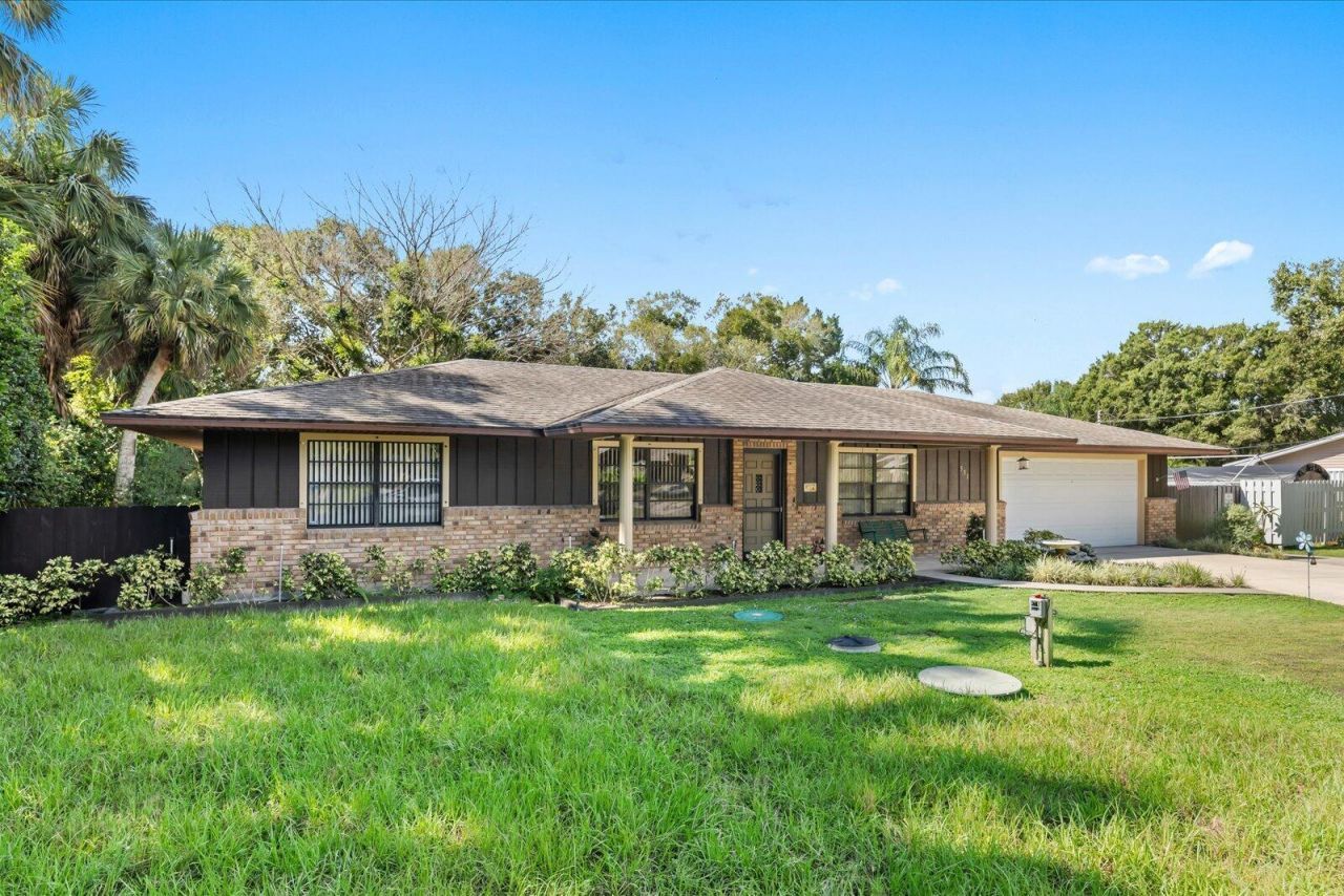 351 Baysinger Avenue, Fort Pierce, FL 34982 Photo