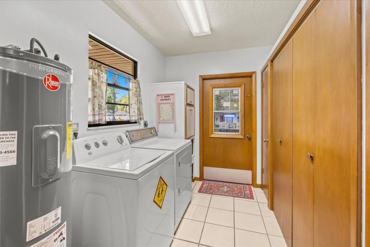 351 Baysinger Avenue, Fort Pierce, FL 34982 Photo