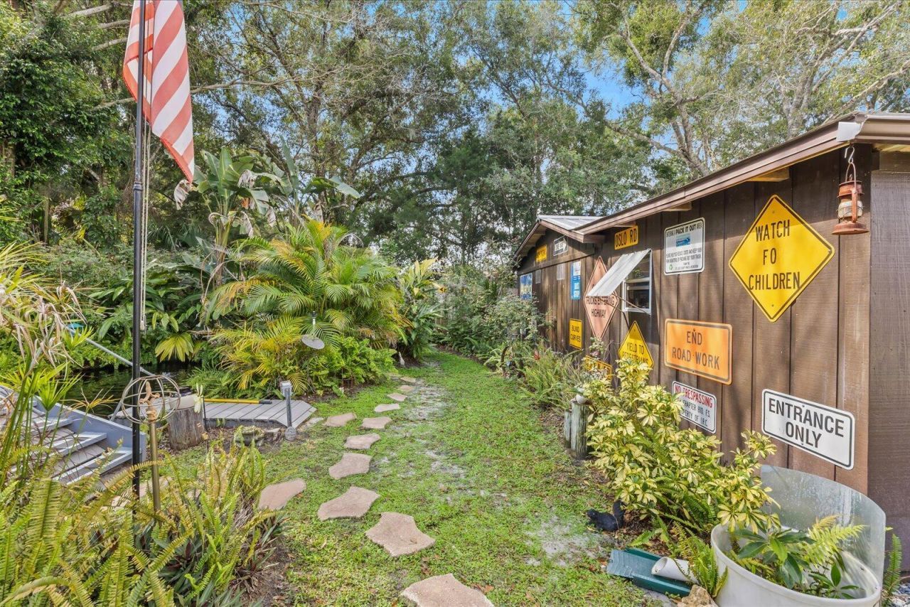 351 Baysinger Avenue, Fort Pierce, FL 34982 Photo