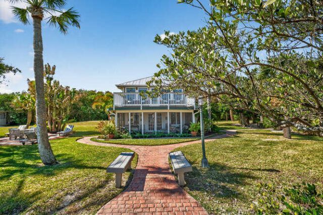 1935 Quay Dock Road, Vero Beach, FL 32967 Photo