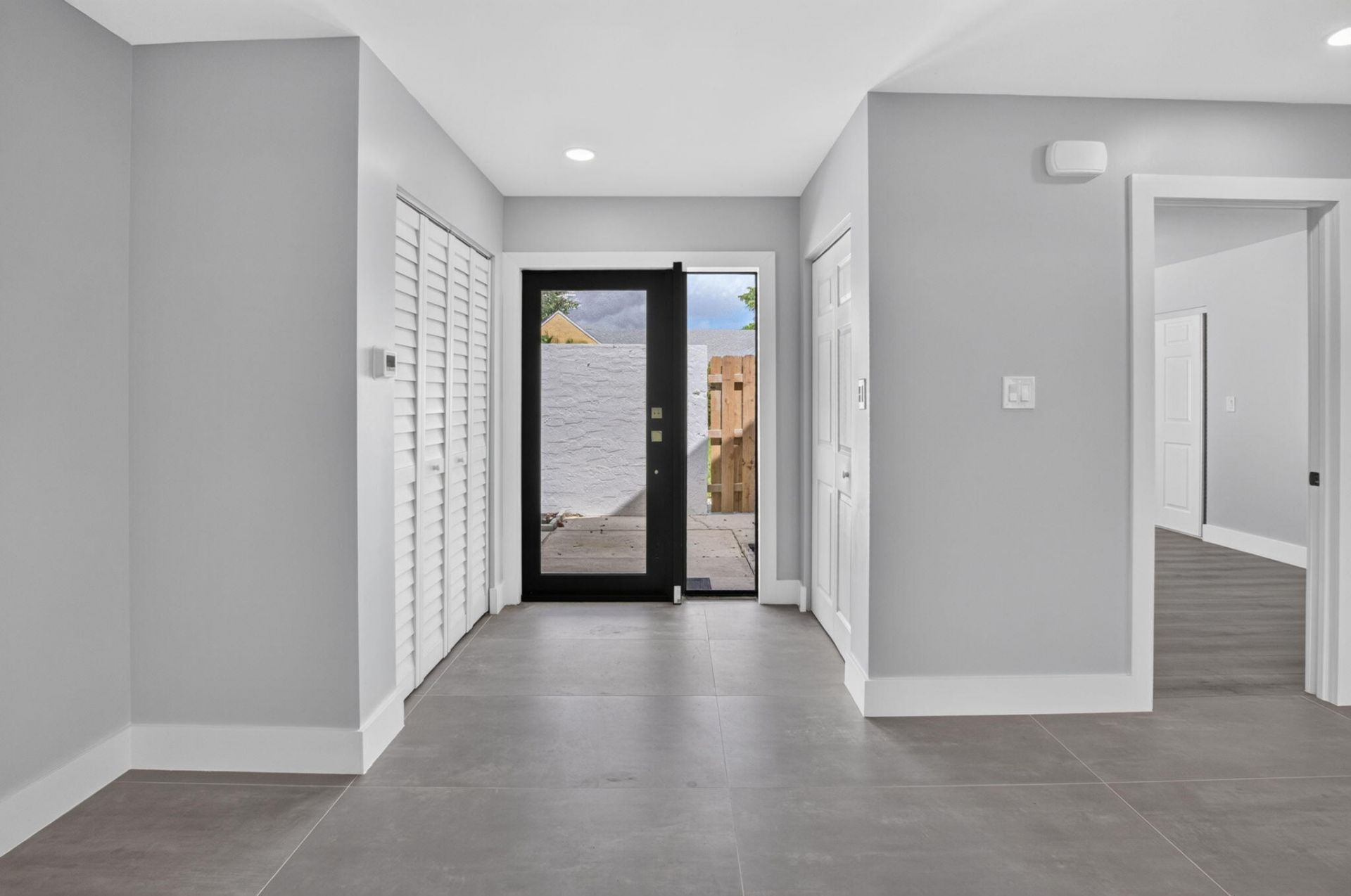 905 NW 21st Way, Delray Beach, FL 33445 Photo