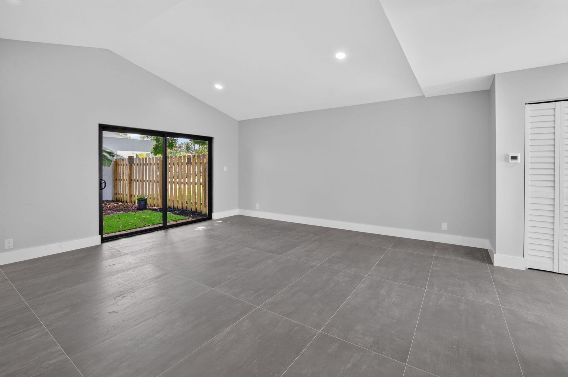 905 NW 21st Way, Delray Beach, FL 33445 Photo