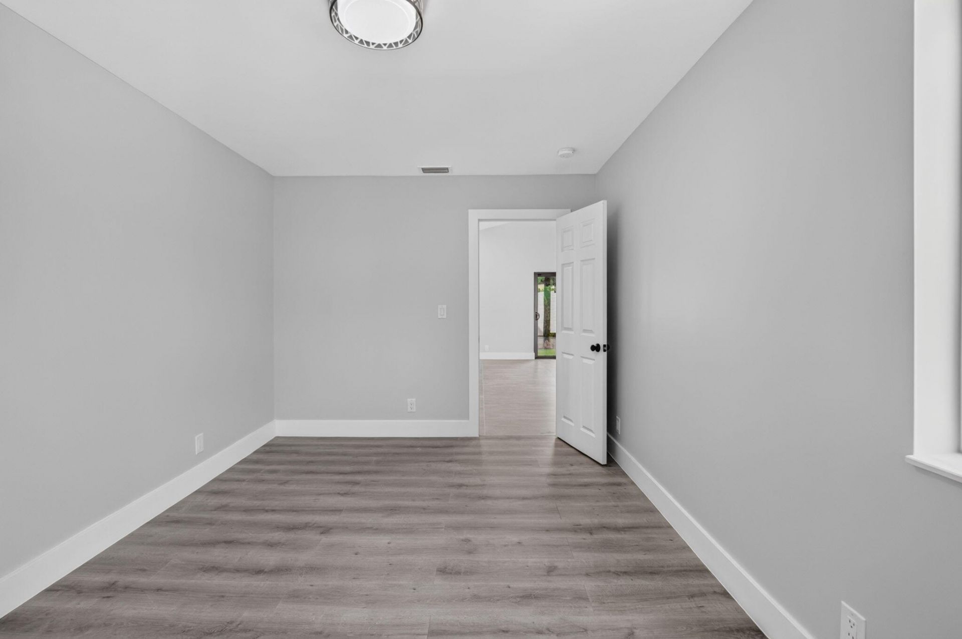 905 NW 21st Way, Delray Beach, FL 33445 Photo