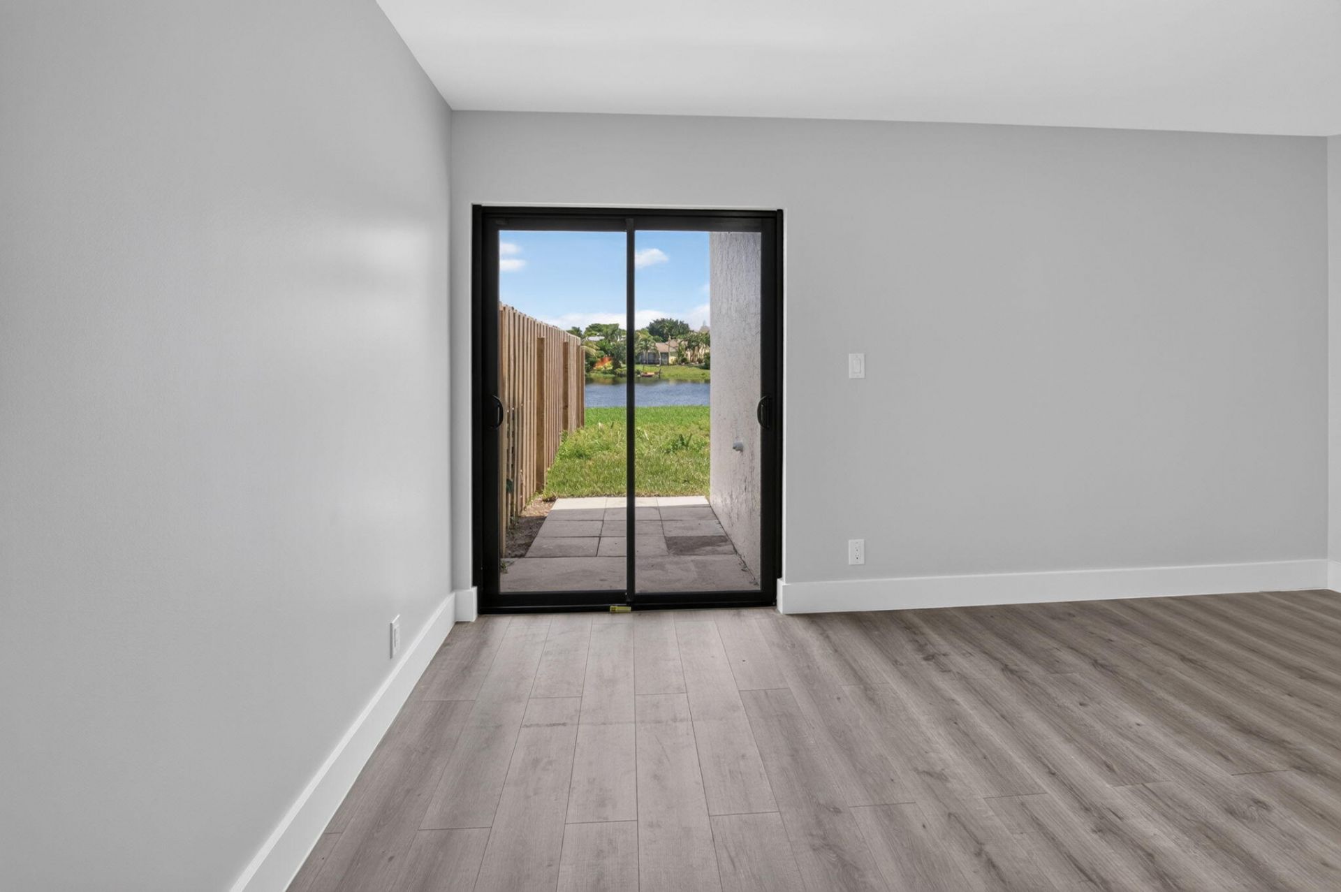 905 NW 21st Way, Delray Beach, FL 33445 Photo