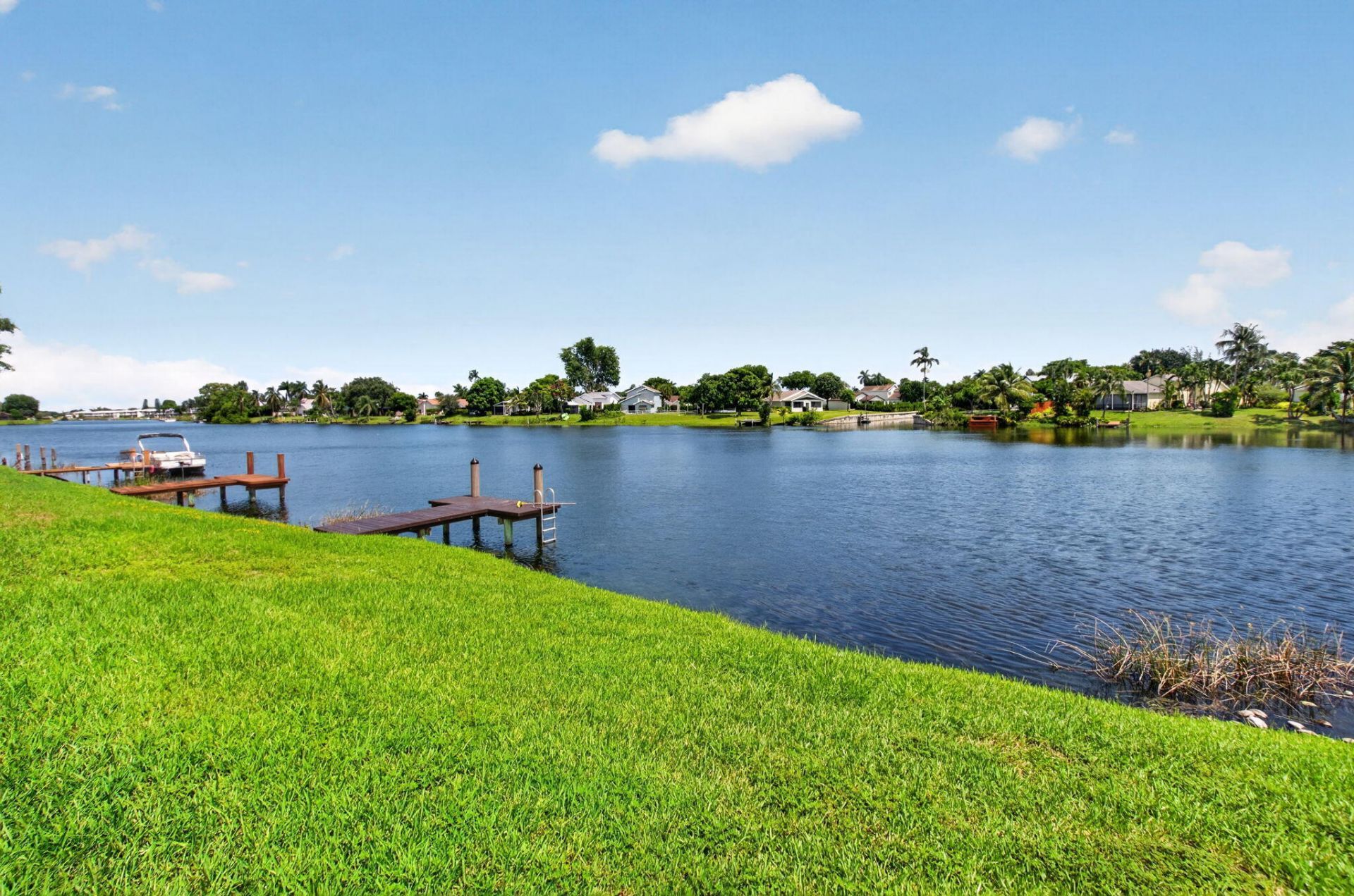 905 NW 21st Way, Delray Beach, FL 33445 Photo
