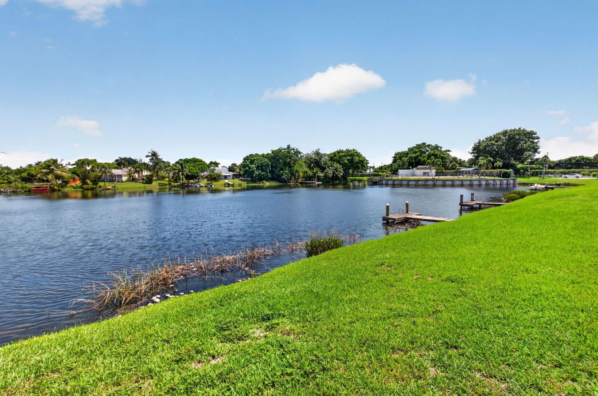 905 NW 21st Way, Delray Beach, FL 33445 Photo