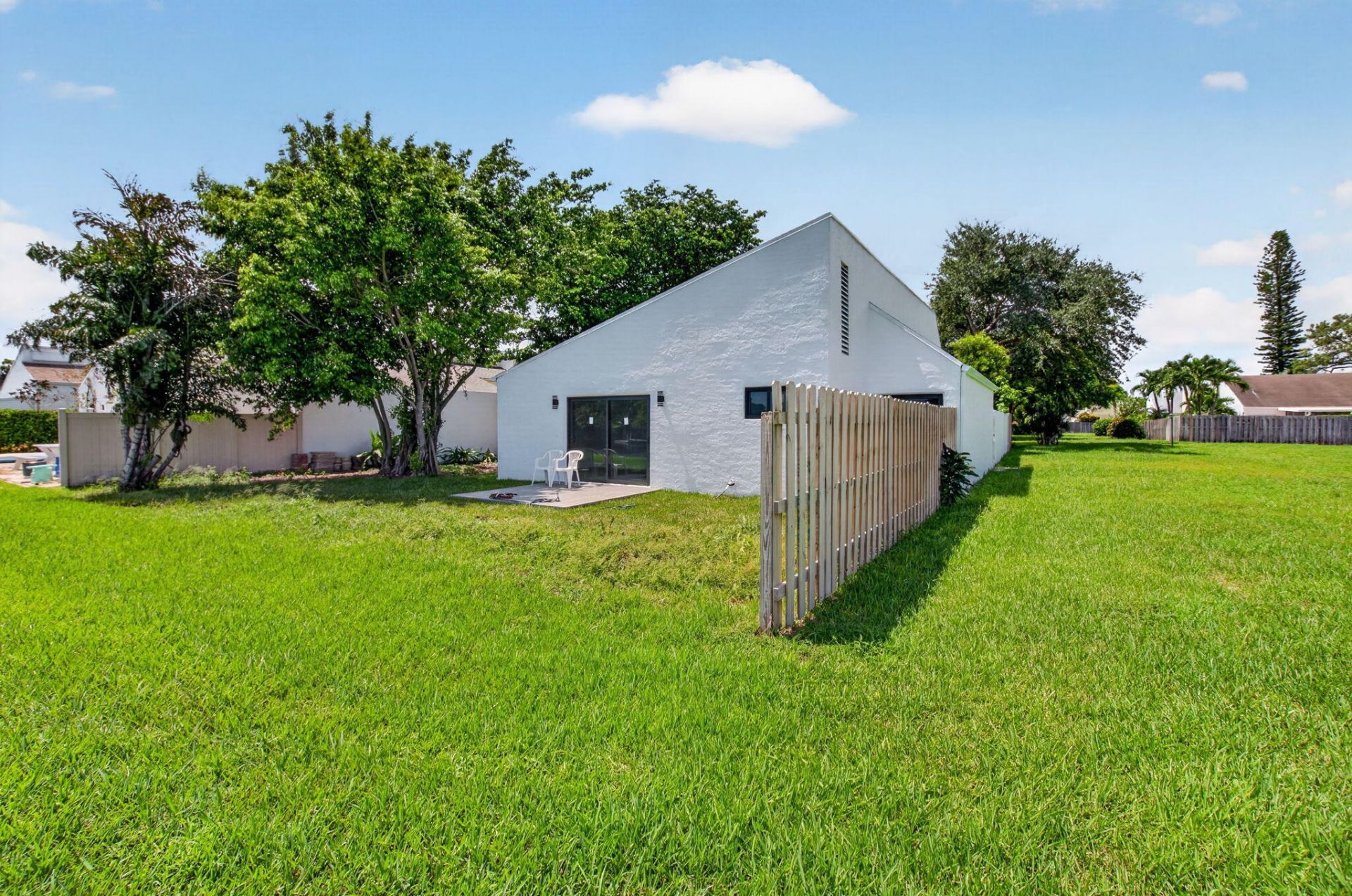 905 NW 21st Way, Delray Beach, FL 33445 Photo