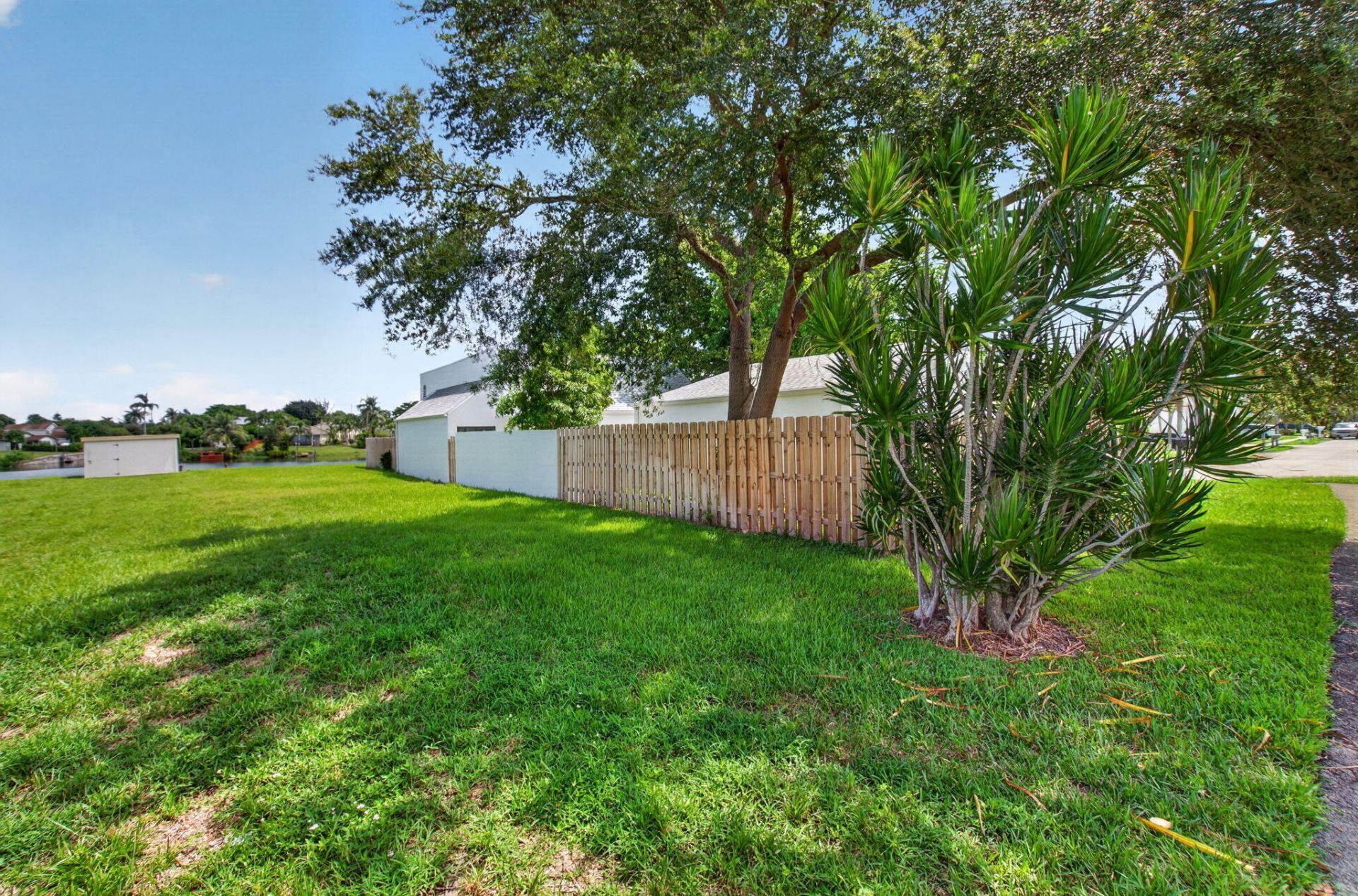 905 NW 21st Way, Delray Beach, FL 33445 Photo