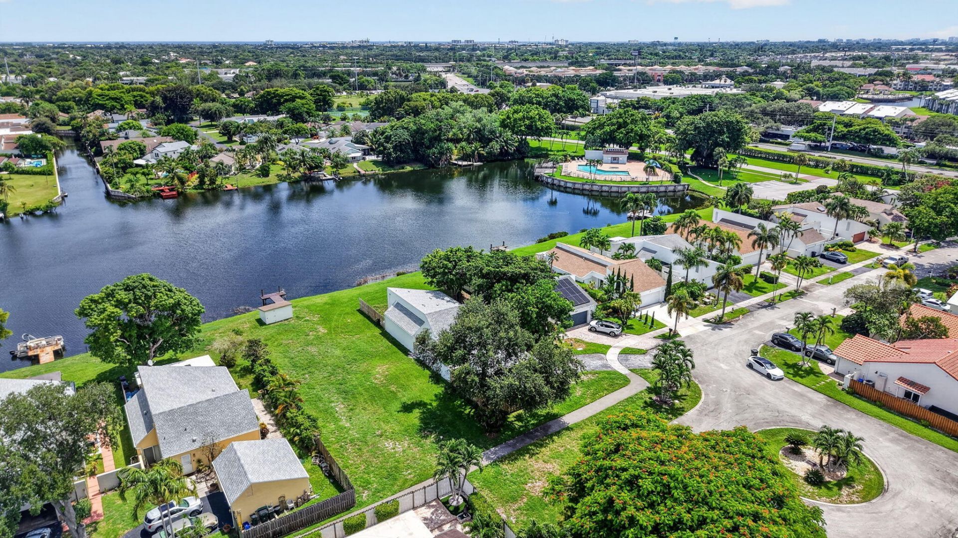 905 NW 21st Way, Delray Beach, FL 33445 Photo