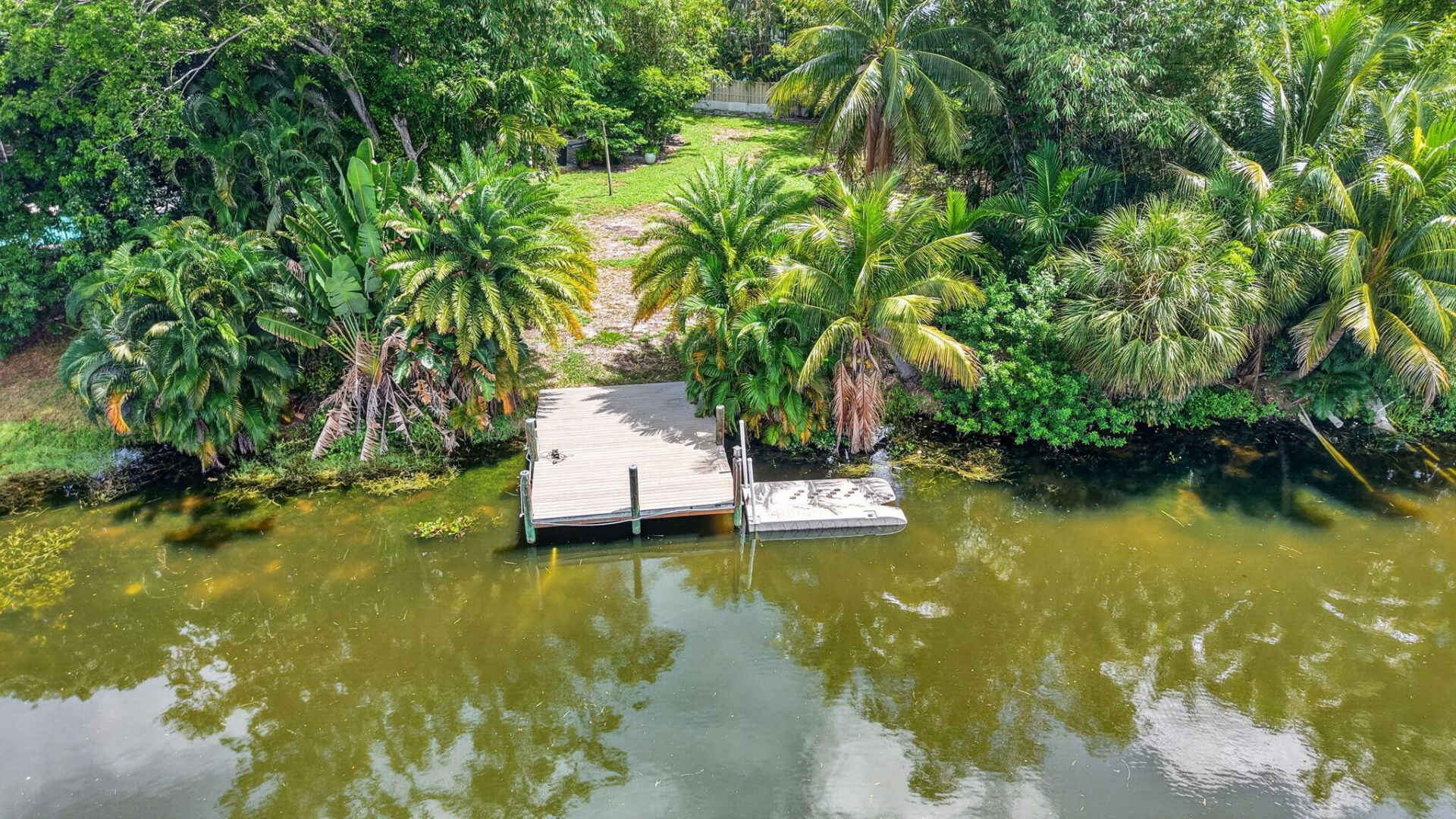 905 NW 21st Way, Delray Beach, FL 33445 Photo