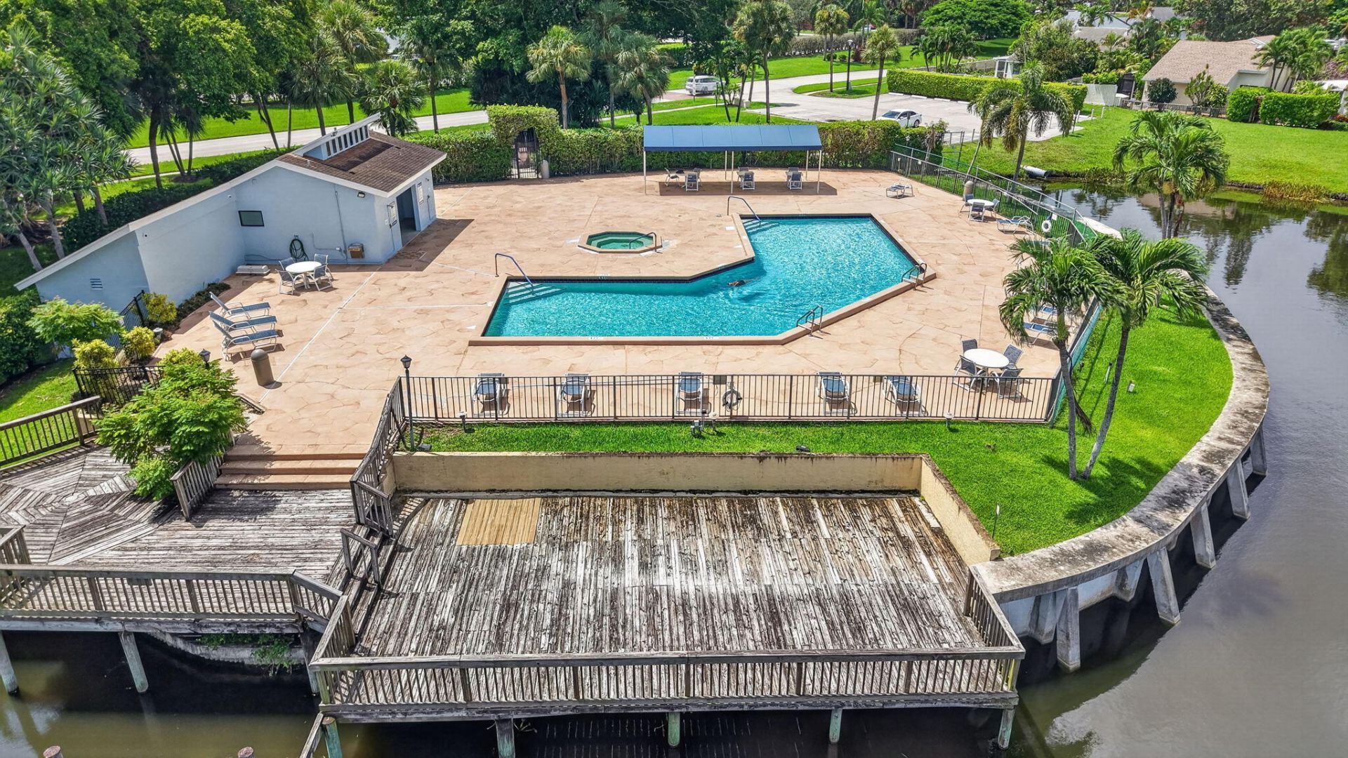 905 NW 21st Way, Delray Beach, FL 33445 Photo