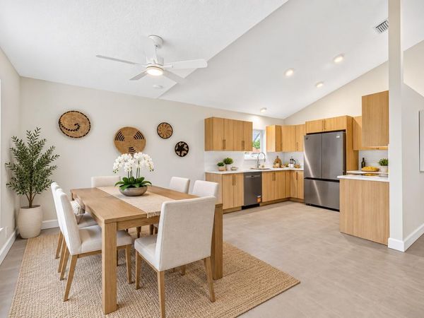 6193 SE WINDSONG Lane, Stuart, FL 34997
