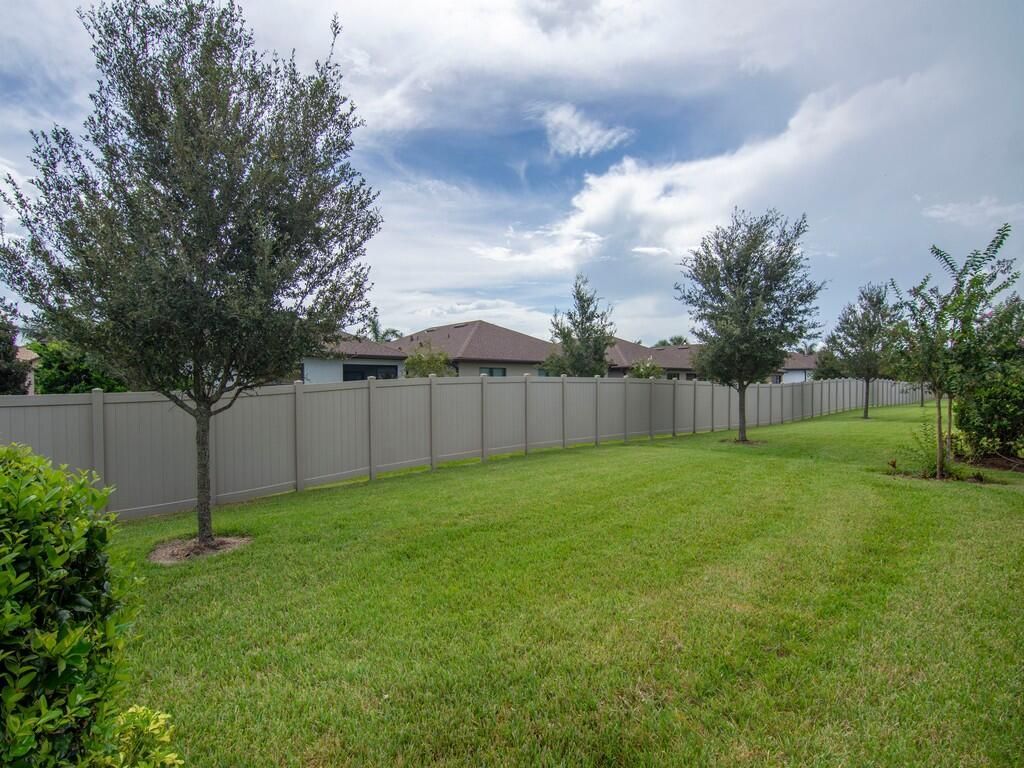5288 Jasper Square, Vero Beach, FL 32967 Photo