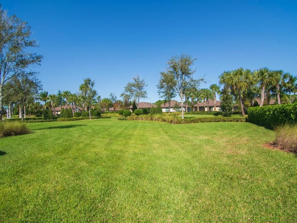 5288 Jasper Square, Vero Beach, FL 32967 Photo