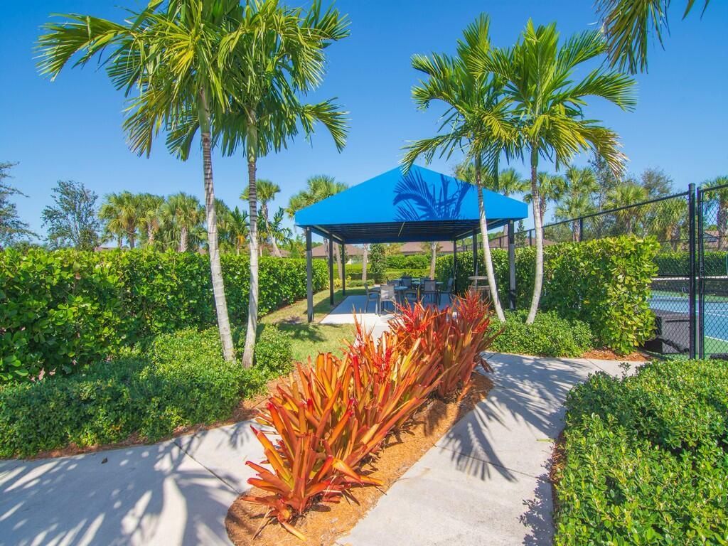 5288 Jasper Square, Vero Beach, FL 32967 Photo