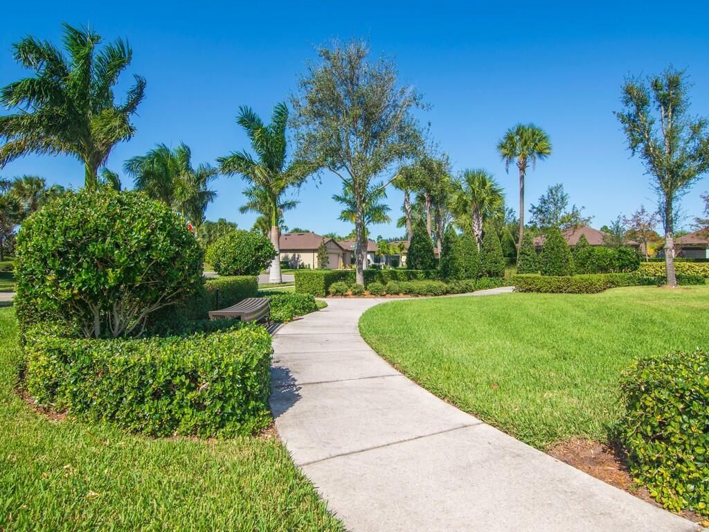 5288 Jasper Square, Vero Beach, FL 32967 Photo
