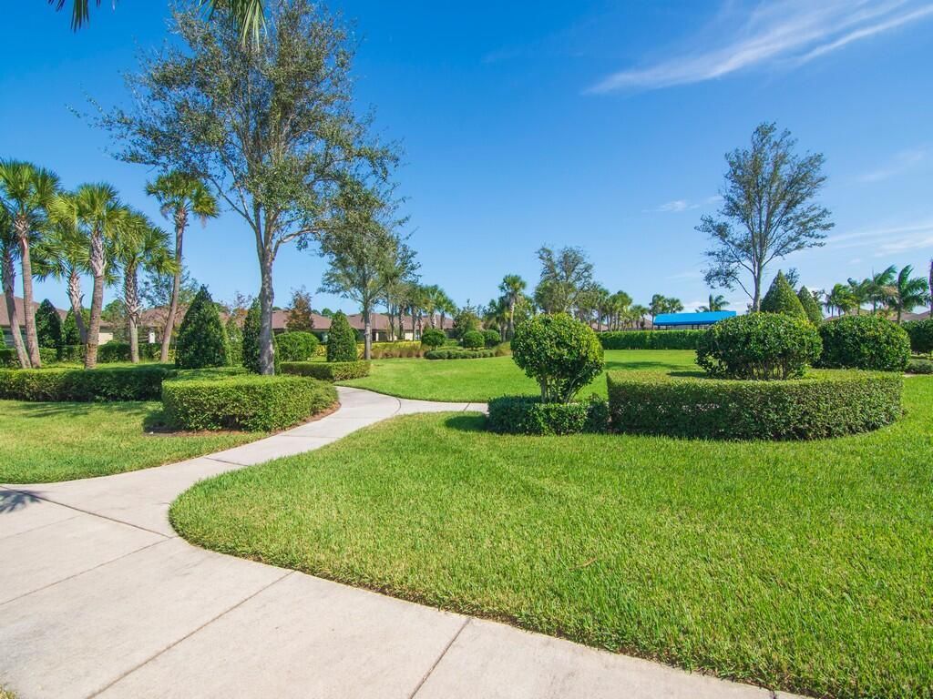 5288 Jasper Square, Vero Beach, FL 32967 Photo