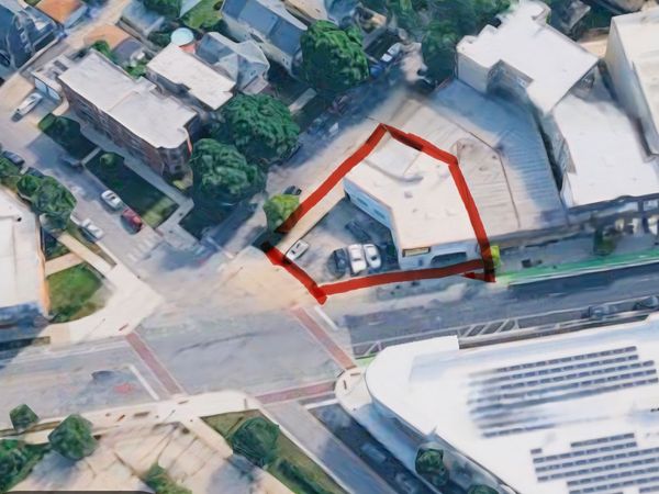 3914 N Milwaukee Avenue , Chicago, IL 60641