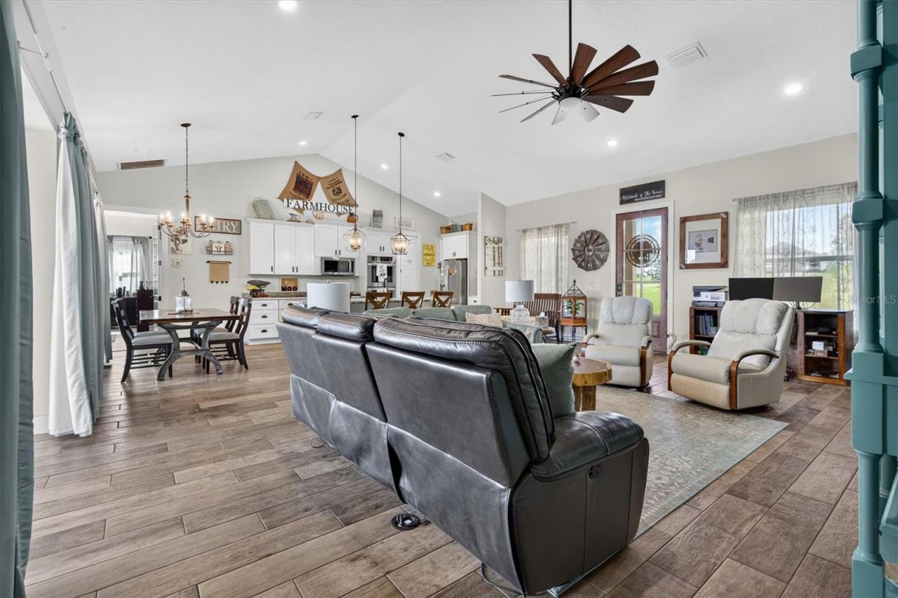 10412 Woodland Hills Court, Howey in the Hills, FL 34737 Photo