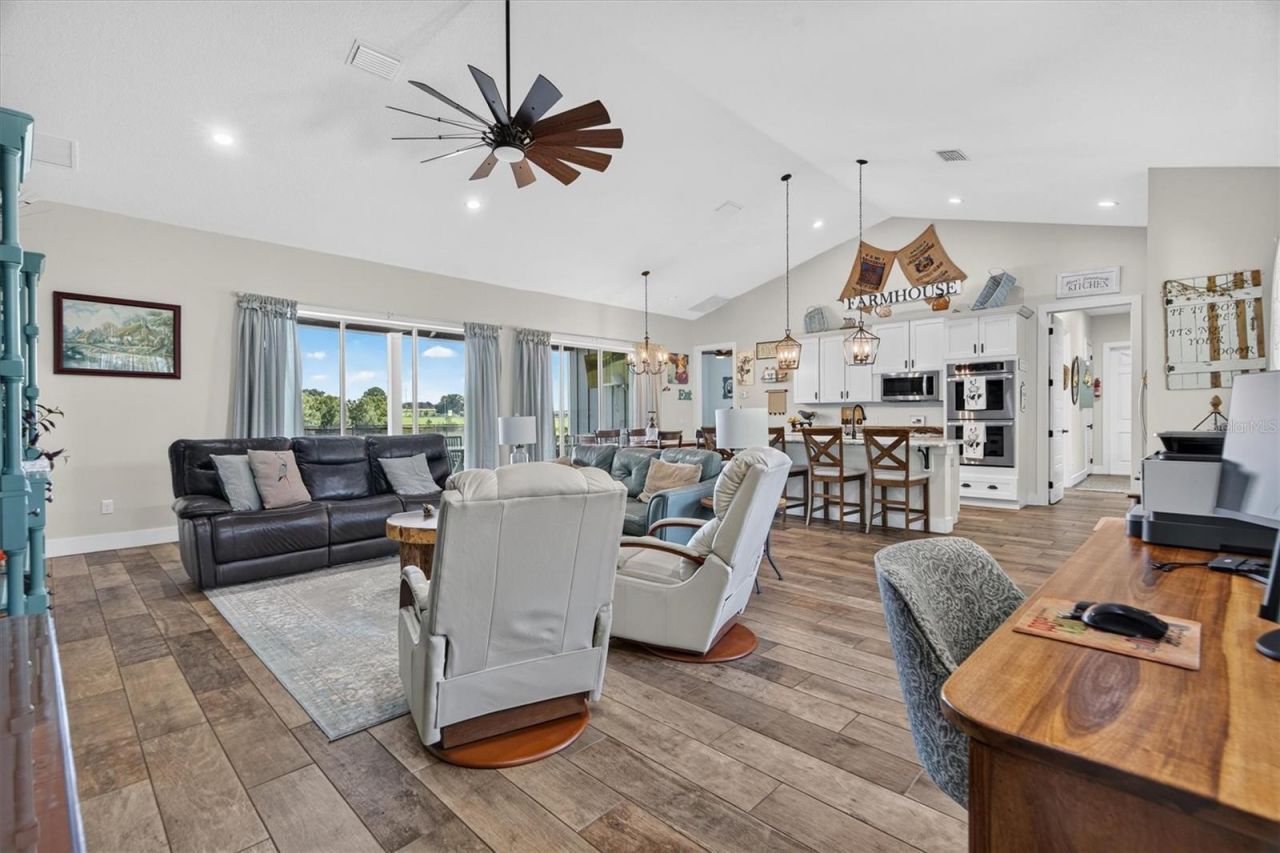 10412 Woodland Hills Court, Howey in the Hills, FL 34737 Photo