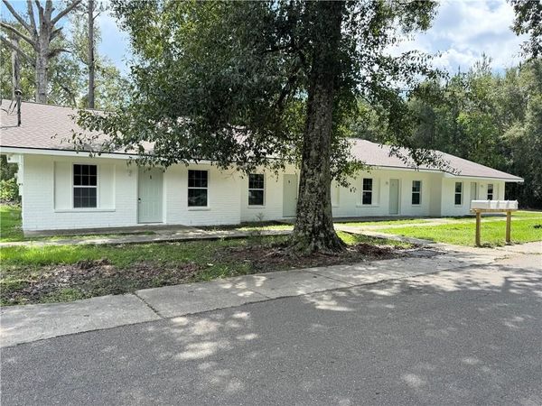 1000 M C MOORE Road , Unit 5, Hammond, LA 70401