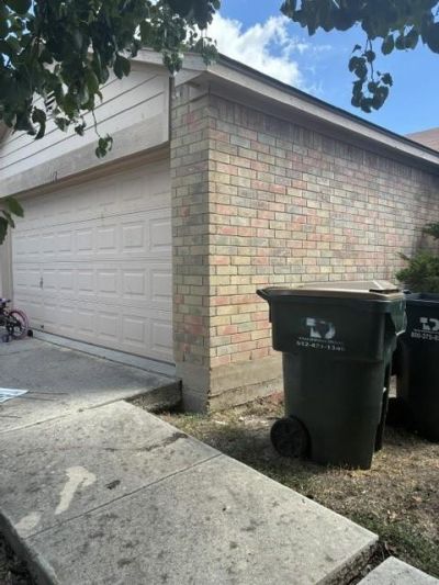 112 Azolar St, San Marcos, TX 78666 Main Photo