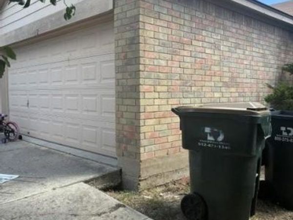 112 Azolar ST, San Marcos, TX 78666